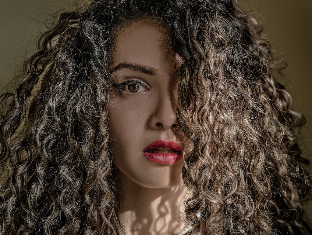 How to Get Defined Curls at the Root: A Step-by-Step Guide